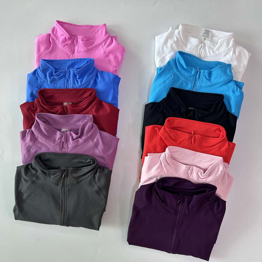 Chaqueta de yoga sin logo con  - Blouses reseña y precio